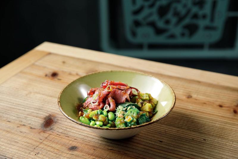 ホテル Moxy Osaka Shin Umeda