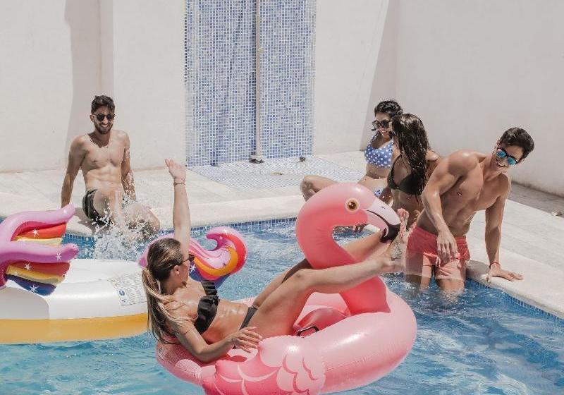 בית מלון כפרי Hgb Beachside