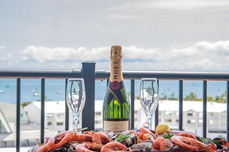 ホテル Ocean Views 14a