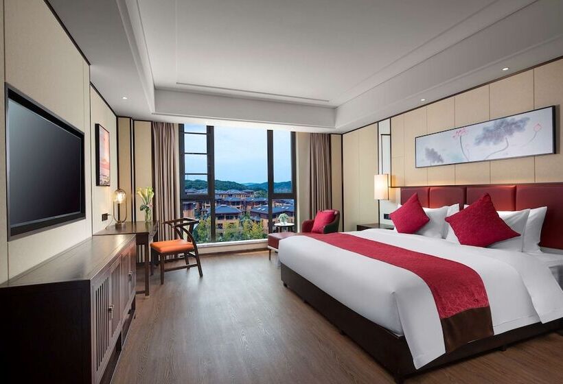 Отель Ramada By Wyndham Yingshan Jiulongwan Resort