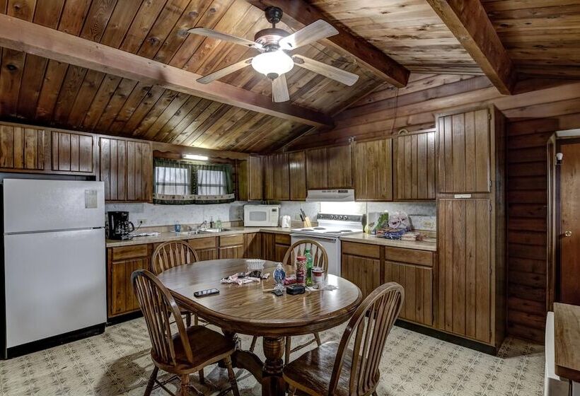 فندق Rib Waters Inn