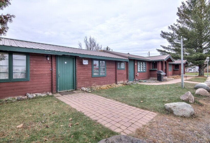 فندق Rib Waters Inn