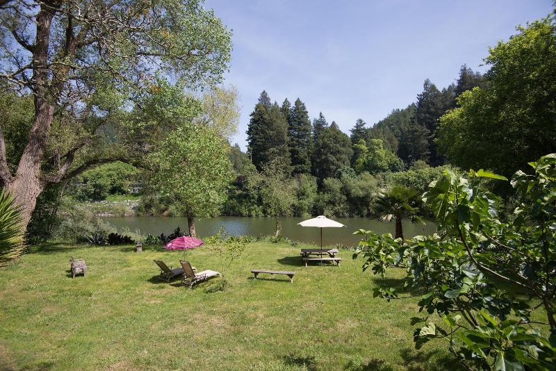 ホテル River View Garden Resort