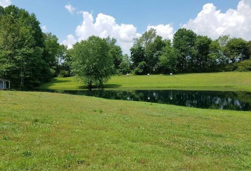 فندق Sassy Springs Retreat