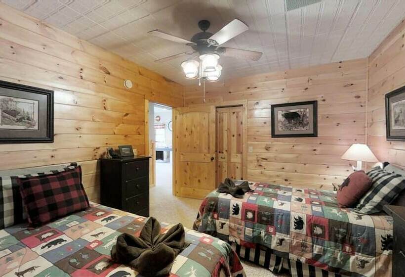 فندق Soaring Eagle Lodge