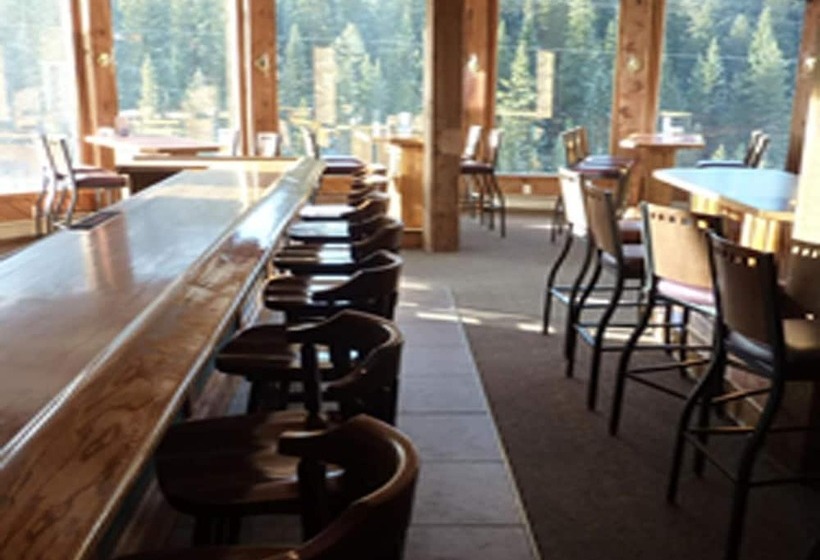 בית מלון כפרי Soda Butte Lodge