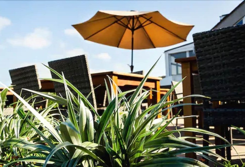 Отель The Imperial