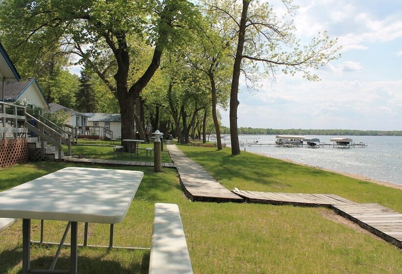 Отель Viking Bay Resort And Lodge