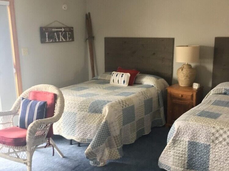 Lakeside Bed & Breakfast