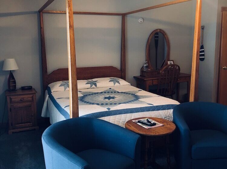 Lakeside Bed & Breakfast