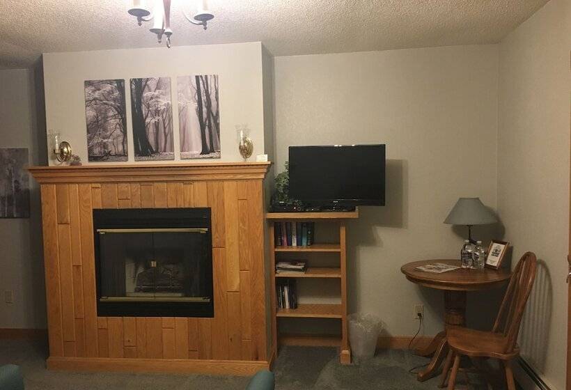 Lakeside Bed & Breakfast