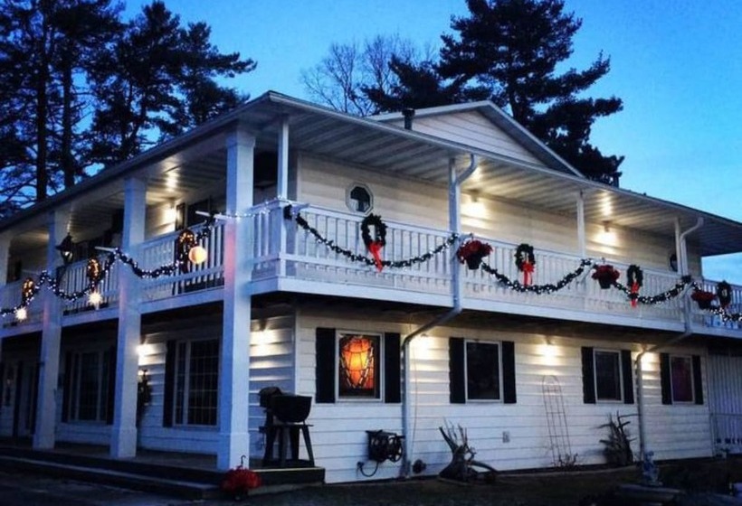 Lakeside Bed & Breakfast