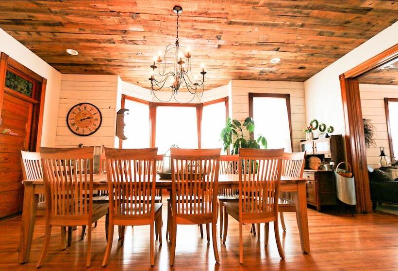 Lavender Fields Inn B&b