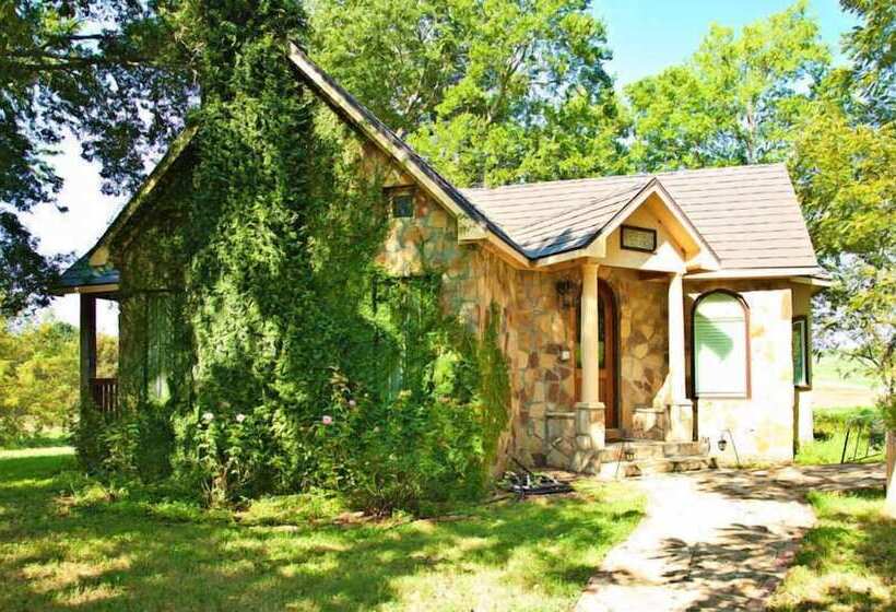 Lillian Farms Bed & Breakfast