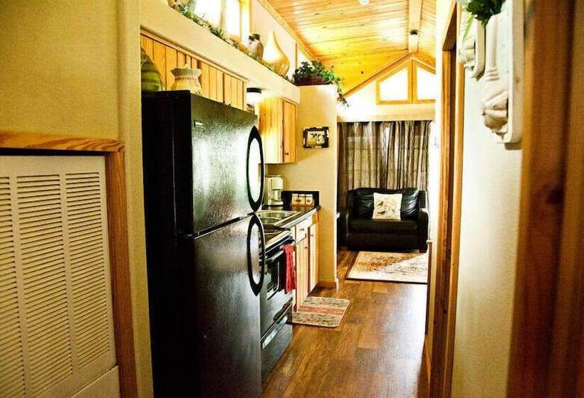 Lillian Farms Bed & Breakfast