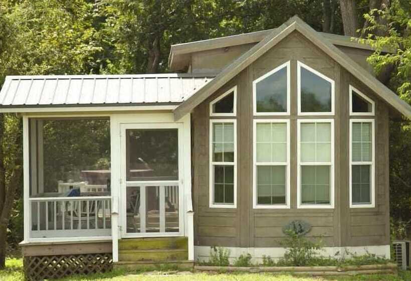 Lillian Farms Bed & Breakfast