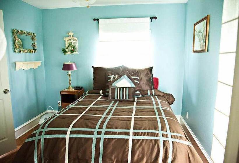 Lillian Farms Bed & Breakfast