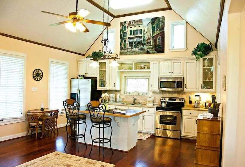 Lillian Farms Bed & Breakfast