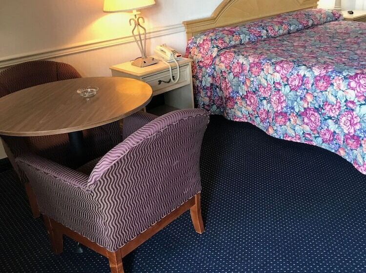 فندق على الطريق Claridge Inn