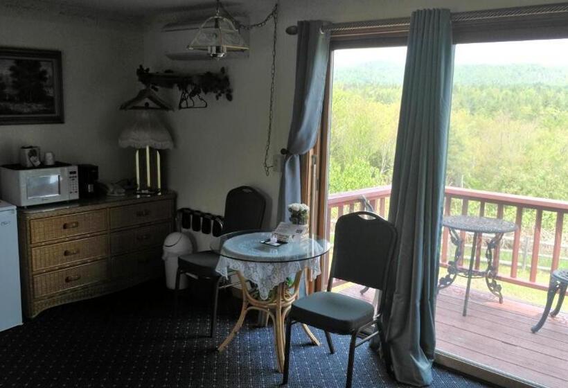 فندق على الطريق Midway Lodging