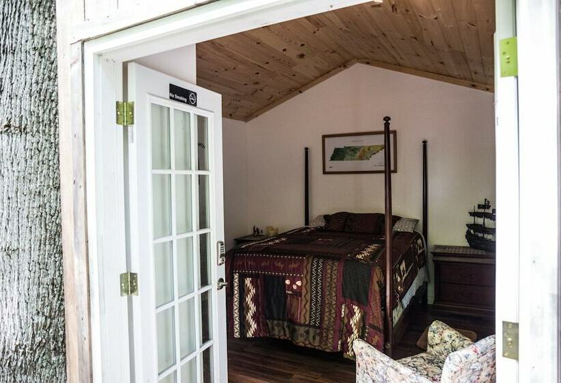 Mountain Harbour B&b And Hiker Hostel