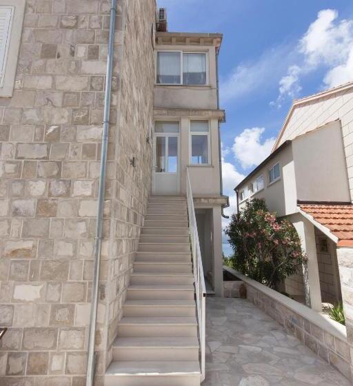 פנסיון Apartments Micika