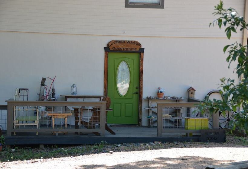 ペンション Covered Wagon B&b Guesthouse