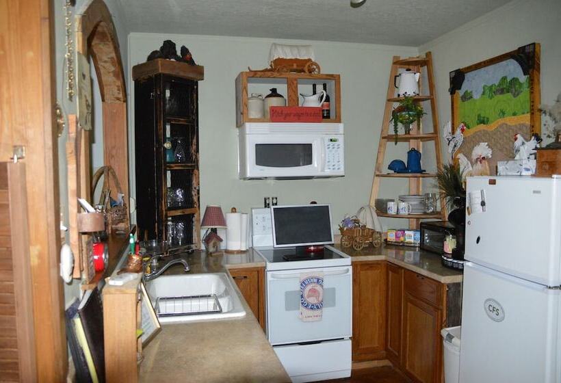 ペンション Covered Wagon B&b Guesthouse