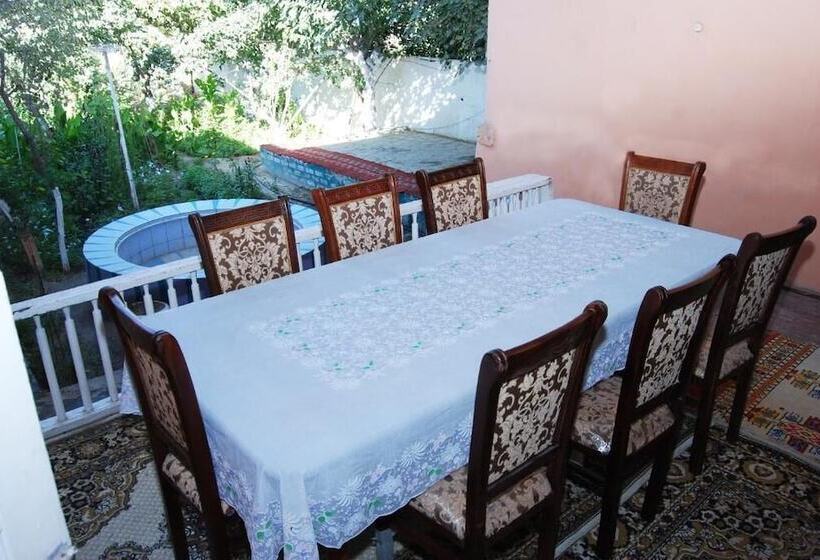 ペンション Khiva National House