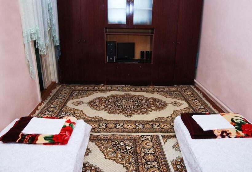 ペンション Khiva National House