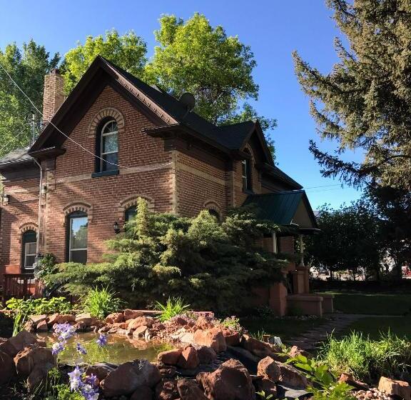 膳宿费 Monroe Inn