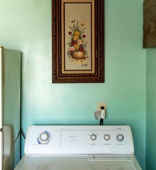 膳宿费 Monroe Inn