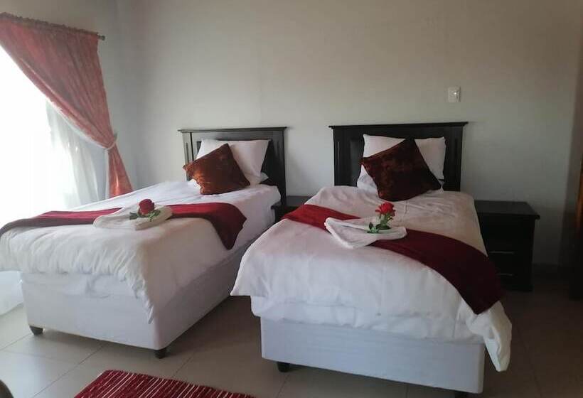 펜션 Rose And Thorn Guesthouse   Adults Only