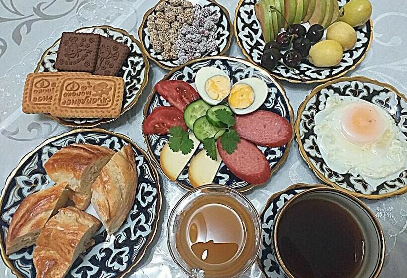 פנסיון Sayyah Khiva House