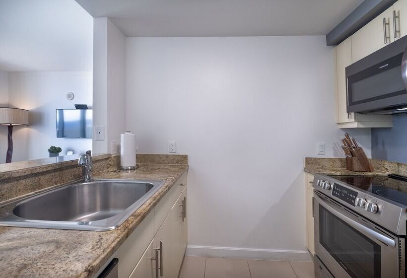 Private Oasis At Arya