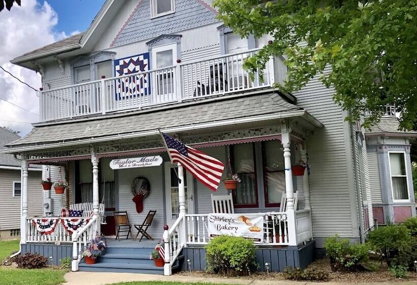 Taylor Made Bed And Breakfast