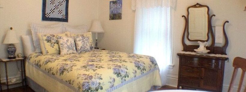 Taylor Made Bed And Breakfast