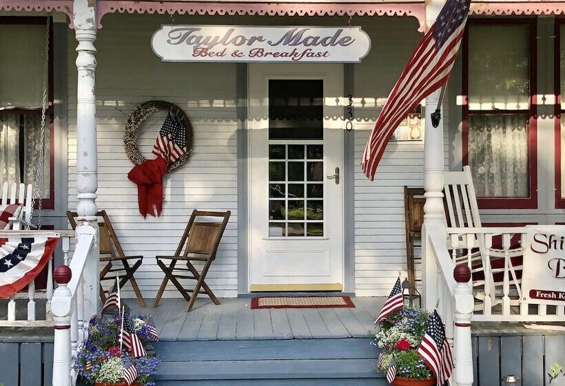 Taylor Made Bed And Breakfast