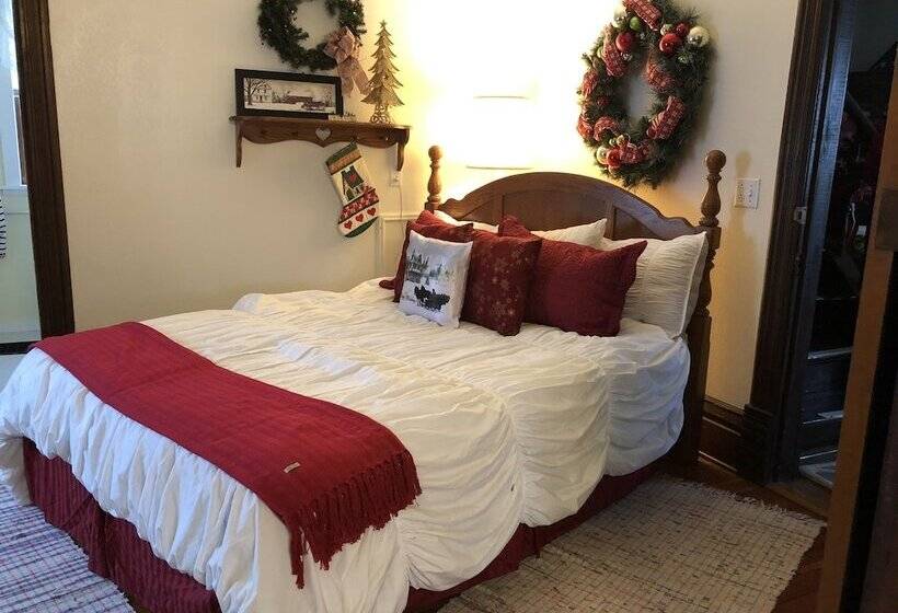 Taylor Made Bed And Breakfast