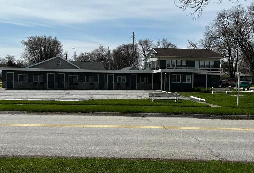 The Cedar Motel