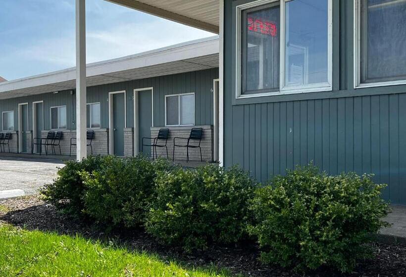 The Cedar Motel