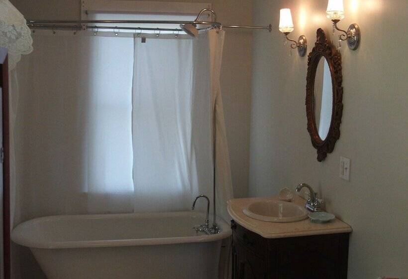 The Chandler House Bed And Breakfast