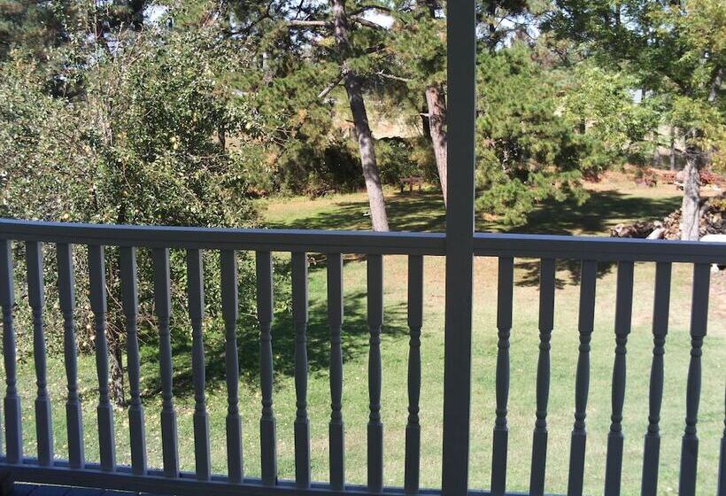 The Chandler House Bed And Breakfast