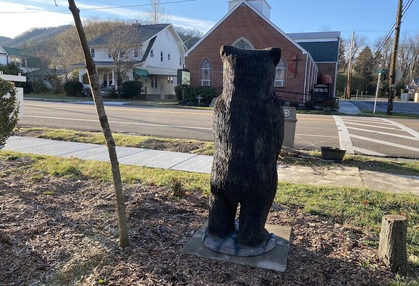 The Dancing Bear Inn