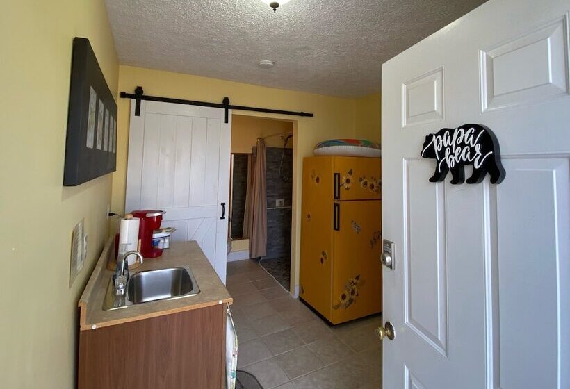 The Dancing Bear Inn