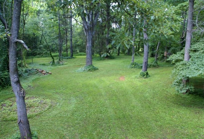 The Ebenezer House Bed & Breakfast