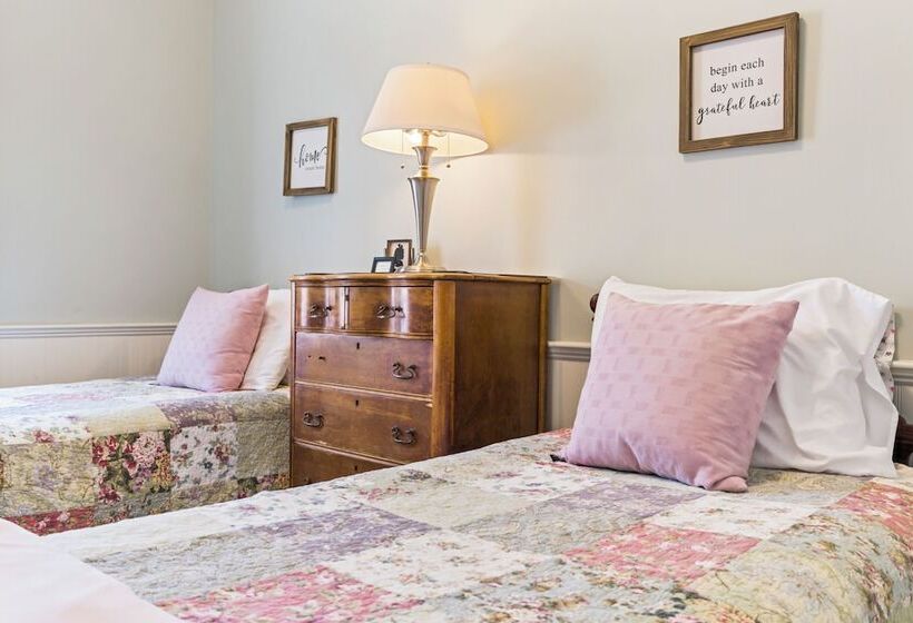 The Jeremiah Mason House B & B