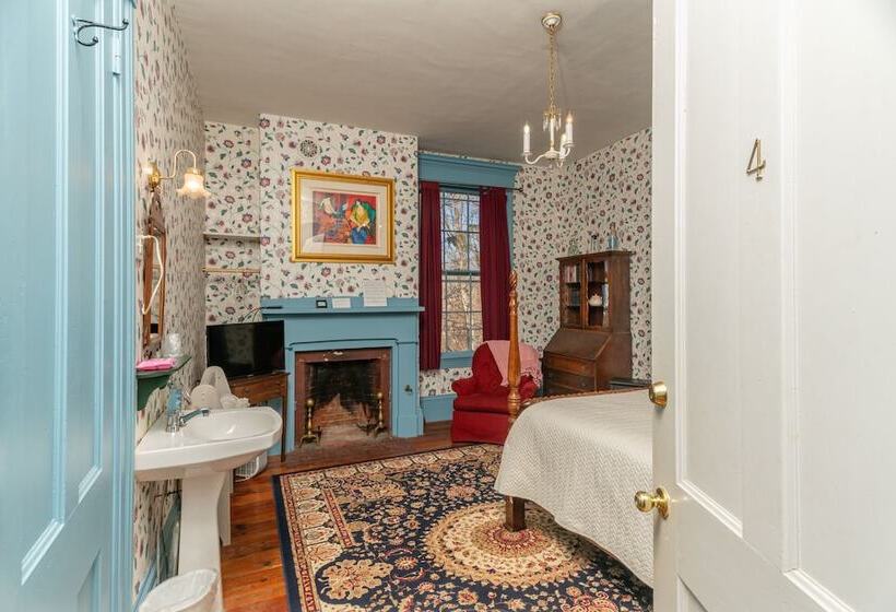 The Jeremiah Mason House B & B