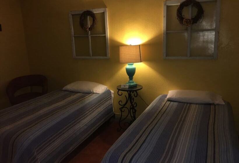 The Leakey Inn By Cmd