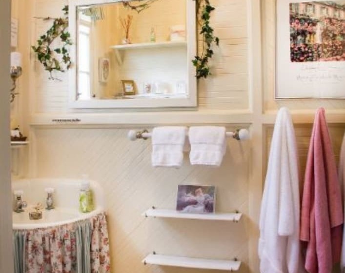 Wicky Up Ranch Bed And Breakfast